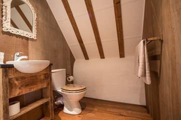The en suite shower-room.