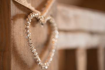 This barn is oozing with romance.