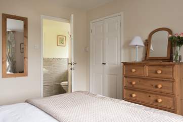 The master bedroom has an en suite shower-room.