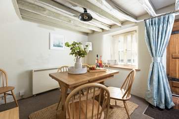 Enjoy family meals together whilst on holiday at Corner Cottage.