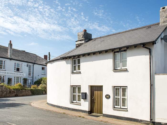 Corner Cottage, Sleeps 4 in Bude