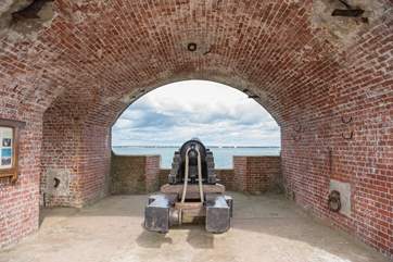Fort Victoria Country Park houses an archaeology discovery centre, planetarium, model railway, reptilarium and cafe, all within walking distance