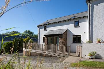Little Wagtail is such a pretty cottage.