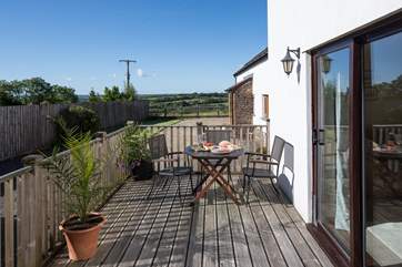 Fabulous spot for a touch of dining al-fresco.