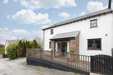 Little Wagtail is such a pretty cottage.