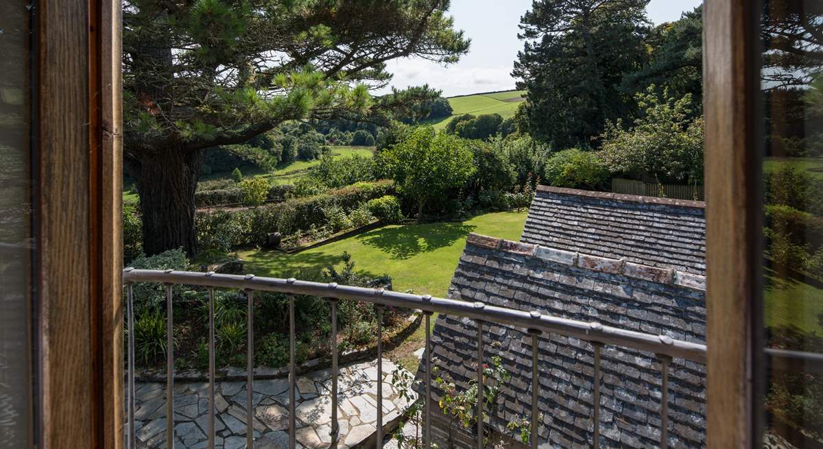 What a view to wake up to! Anyone for breakfast in bed?