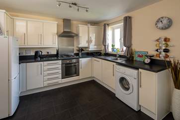 The kitchen is exceptionally well-equipped. Every last detail has been thought of.