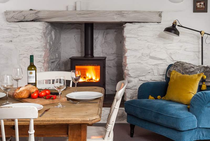 This little cottage has the most fabulous contemporary wood-burner, perfect for cosy evenings curled up with a book.