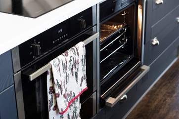 And there's that 'Bake Off' oven!