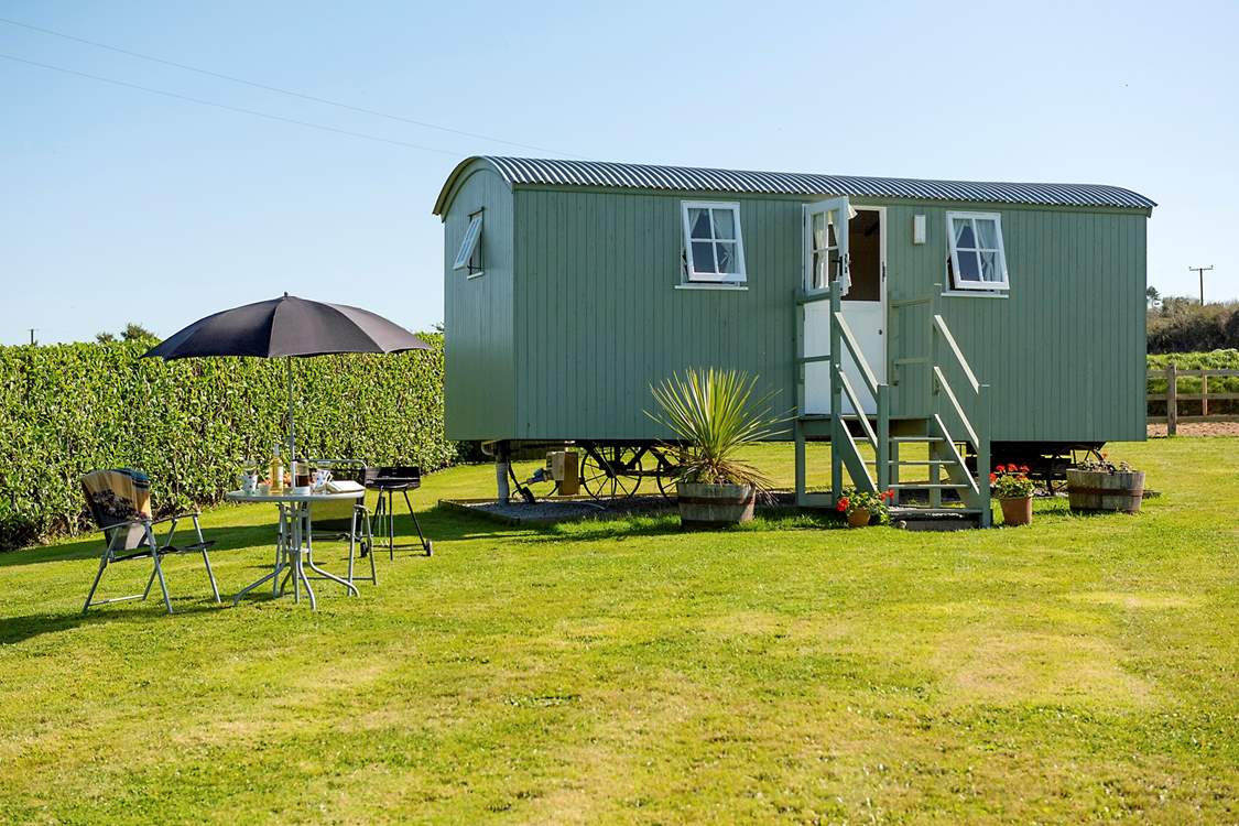 Hannah's Haven is definitely a fitting name for this idyllic retreat, set in a large meadow.