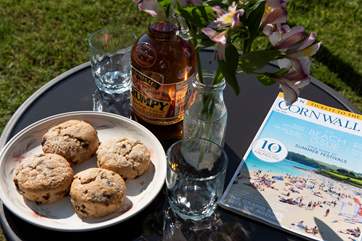 The owners very kindly provide Cornish Scrumpy and hevva buns as a welcome.