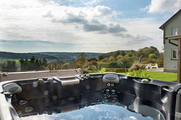Robley Farmhouse also has a hot tub - what a treat.