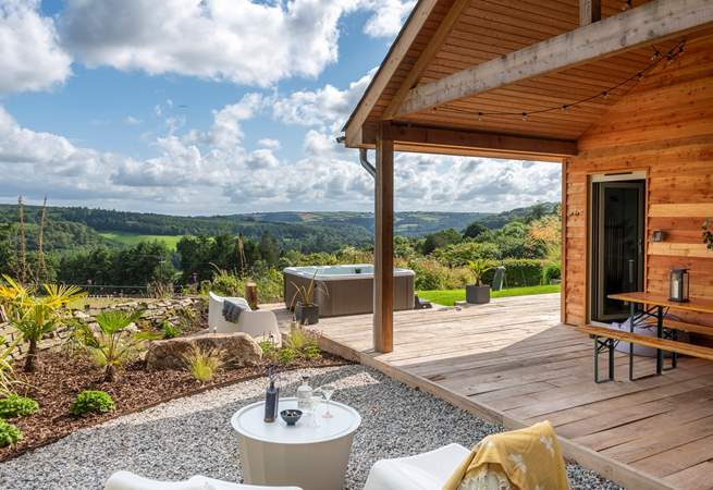 Enjoy a wonderful holiday in stunning settings.