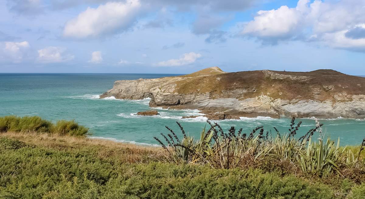 Porth Island which sits on the other side of Porth Beach is an Iron Age Cliff Fort with ramparts still clearly visible.