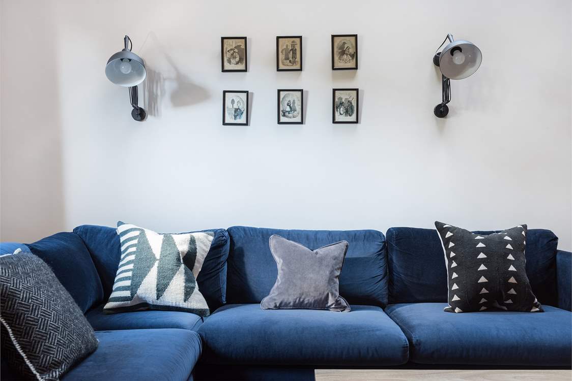 Plenty of room to stretch out and relax on this fabulous sofa.