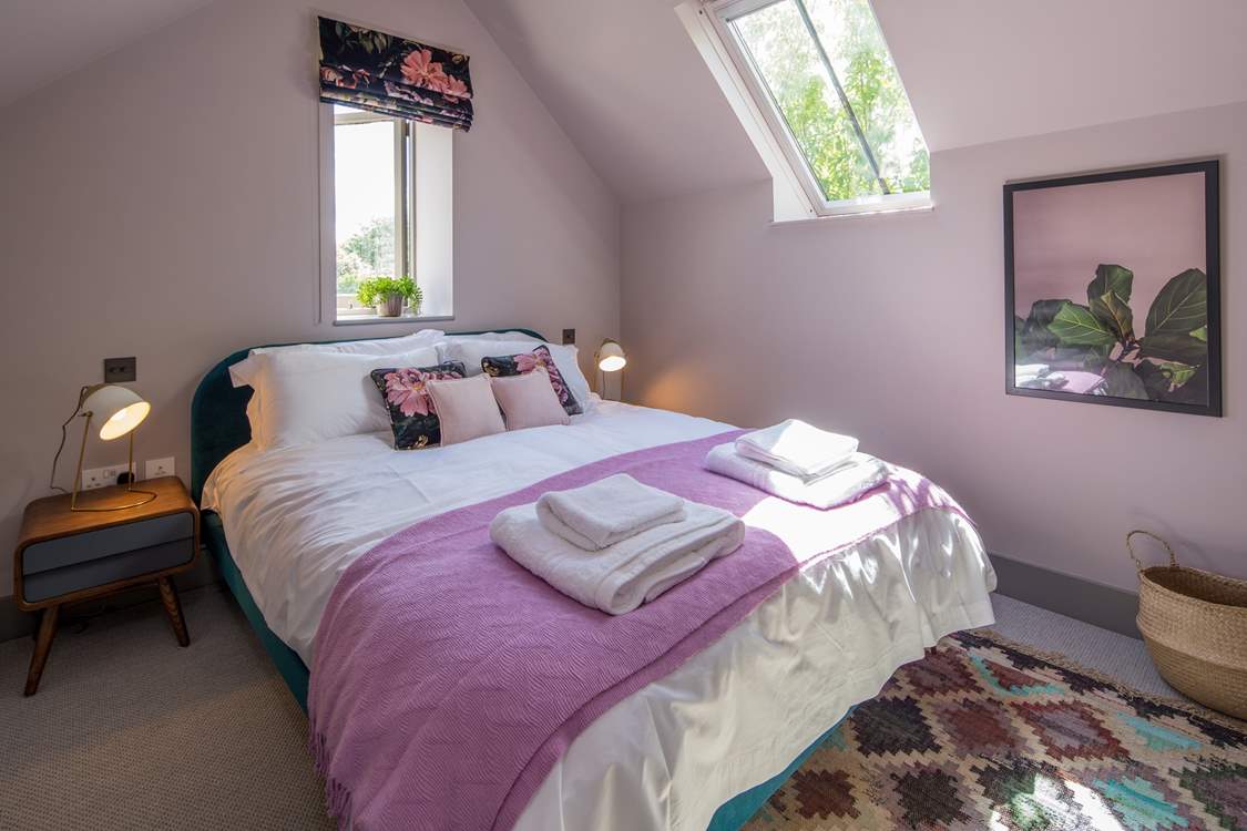The annexe bedroom (bedroom 6) is super welcoming and attractive.