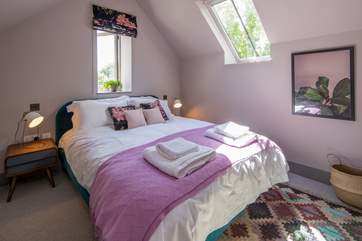 The annexe bedroom (bedroom 6) is super welcoming and attractive.