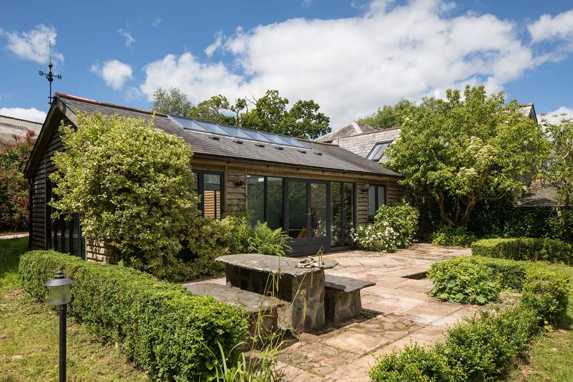 The pool-room is nestled neatly and privately behind Willows Rest and is accessed via your own private path.