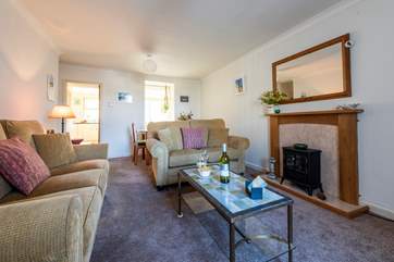 The comfortable sitting/dining-room.