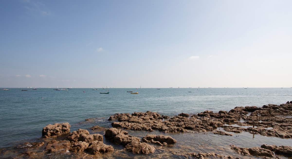 Just a short walk from Merivale, Seaview Bay is perfect for rock pooling