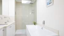 First floor en suite bathroom...