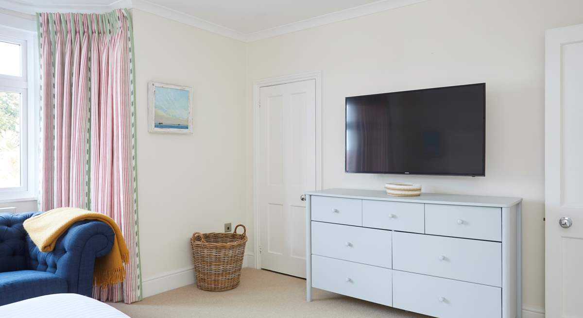 ...and plenty of room for all your holiday belongings.