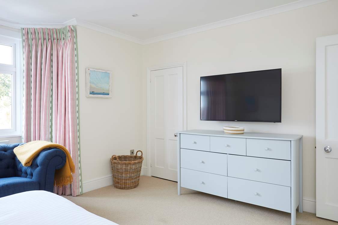 ...and plenty of room for all your holiday belongings.