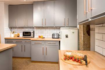Plenty of storage space for all your holiday catering needs.