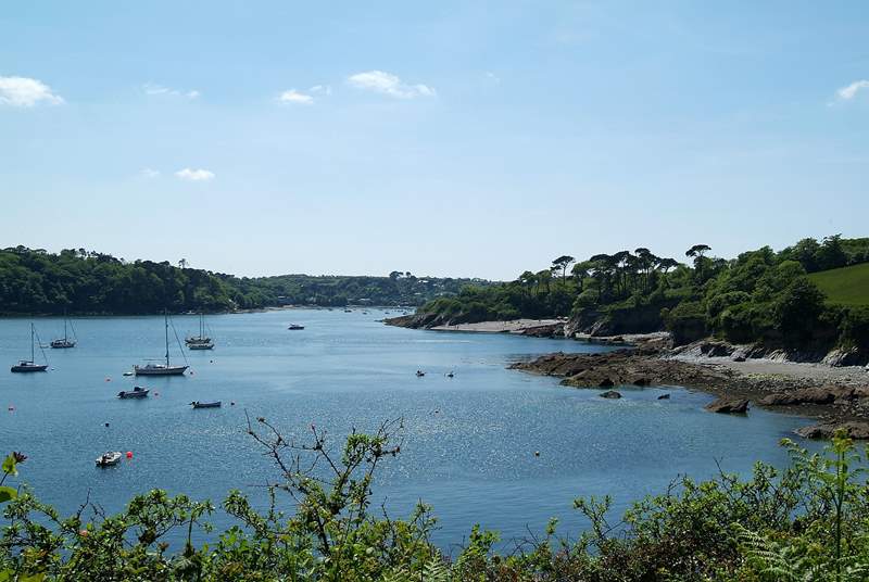 The beautiful Helford River is just a short drive away.
