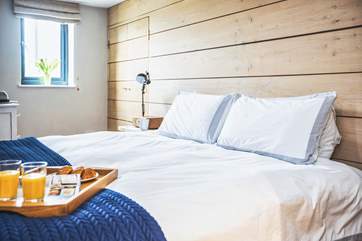 This delightful bedroom has a sumptuous super king-size bed! (This can also be made up as twin beds).