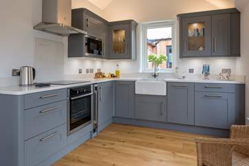 The kitchen is exceptionally well-equipped and spacious. Perfect for rustling up that romantic meal or packing your picnic hamper.