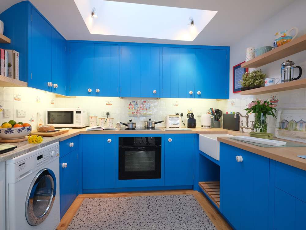 The light bright kitchen.