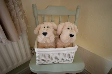 There are some lovely welcoming touches in this cottage.