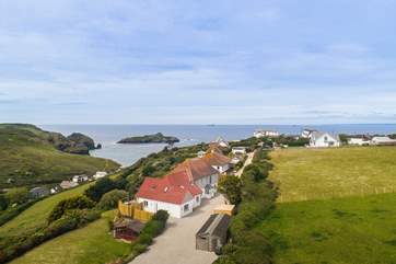 Daphne is perched on the cliffs overlooking Mullion Cove.