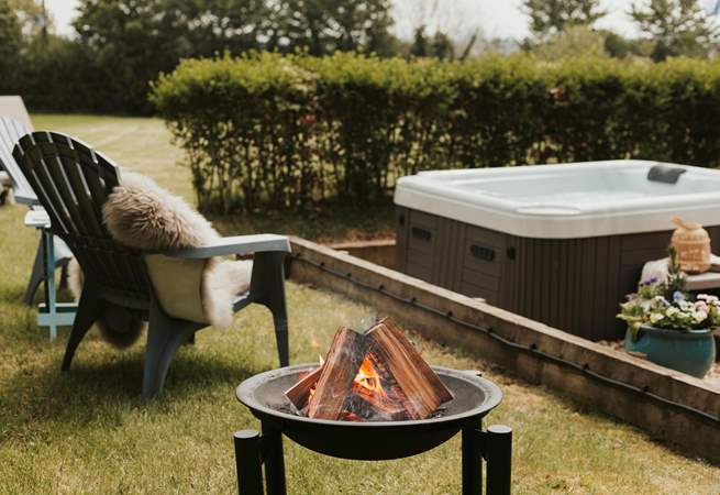 When dusk falls light the fire pit and toast marshmallows under the moonlight. 