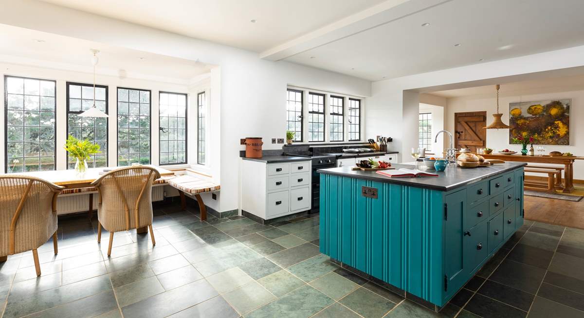 The gorgeous open plan kitchen/dining-room.