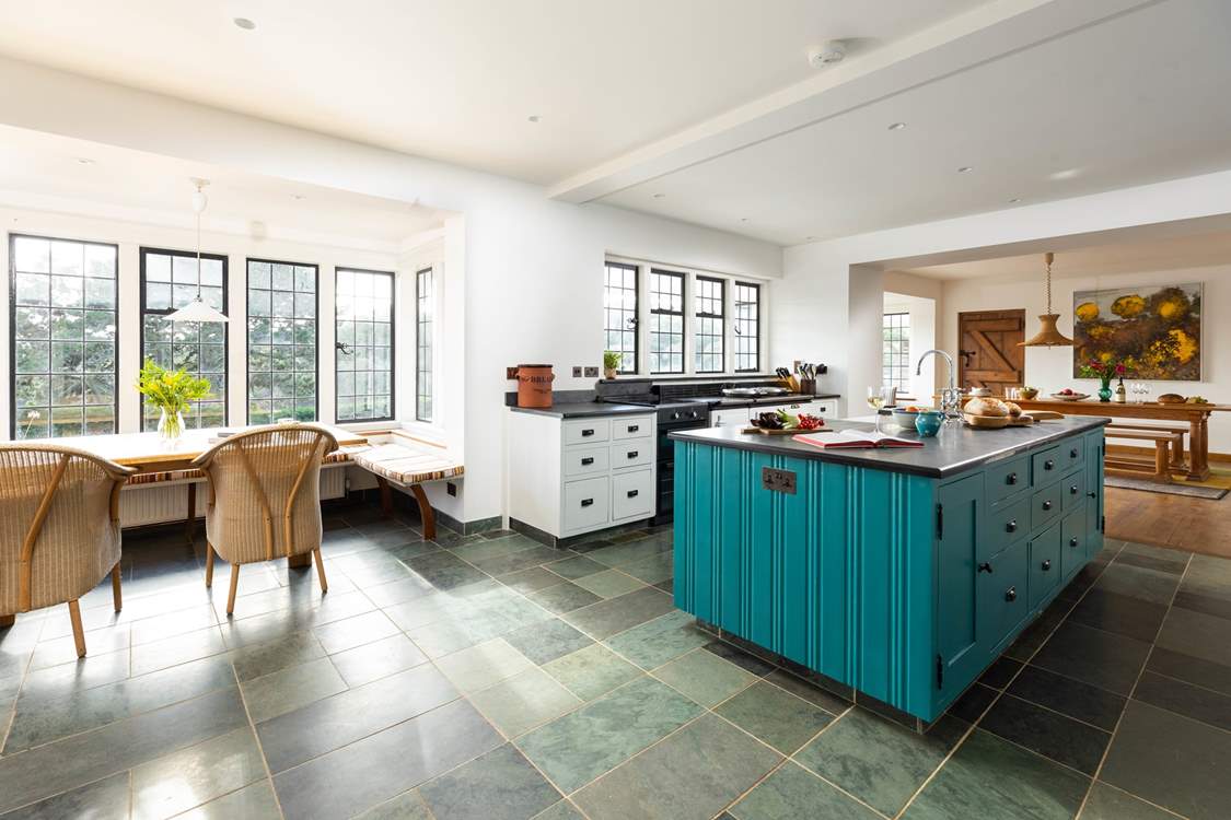 The gorgeous open plan kitchen/dining-room.