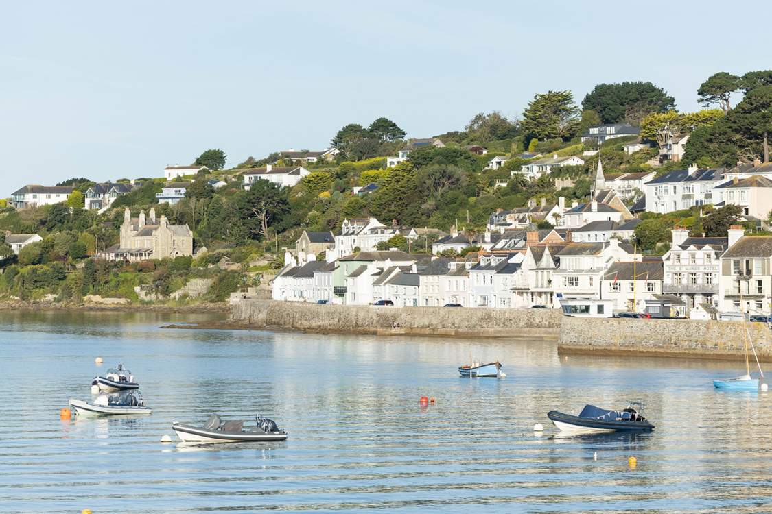 Hire a boat and head up the river to St.Mawes for lunch.