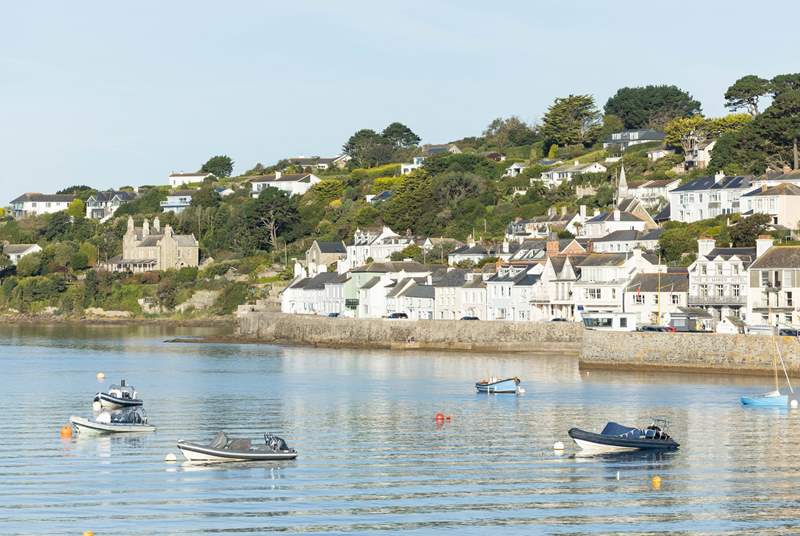 Hire a boat and head up the river to St.Mawes for lunch.