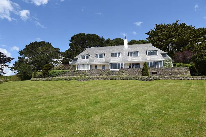 Weatheroak and The Sail Loft,Sleeps 10 + 2 cots, 1.4 miles SW of Portscatho