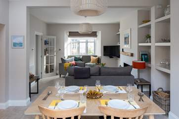 The open plan design of this charming cottage ensures a luxury feel throughout.