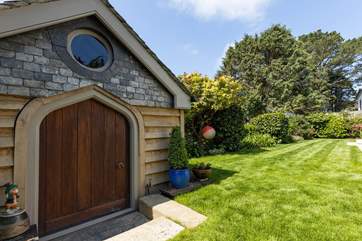 What a playhouse!