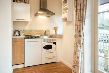 There is a small kitchenette area.