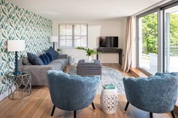The super stylish opn-plan living area.