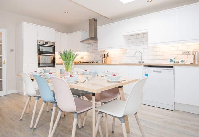 A spacious room, perfect for meal times and cooking up your family favourites.
