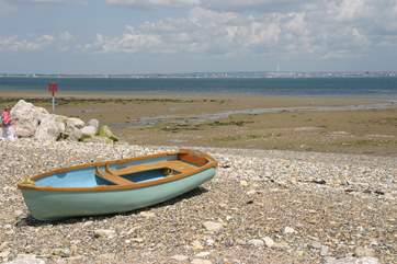 A lovely level walk from Seaview takes you to Springvale and then on to Ryde with cafes dotted along the way.