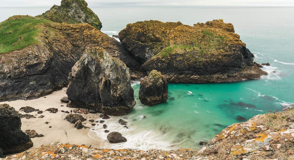 Kynance Cove is reachable via the coast path, it is fun to explore on foot.