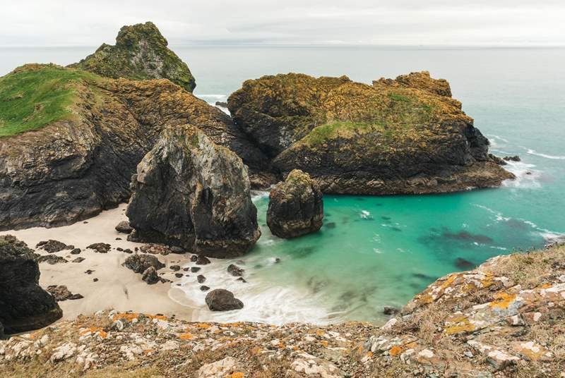 Kynance Cove is reachable via the coast path, it is fun to explore on foot.