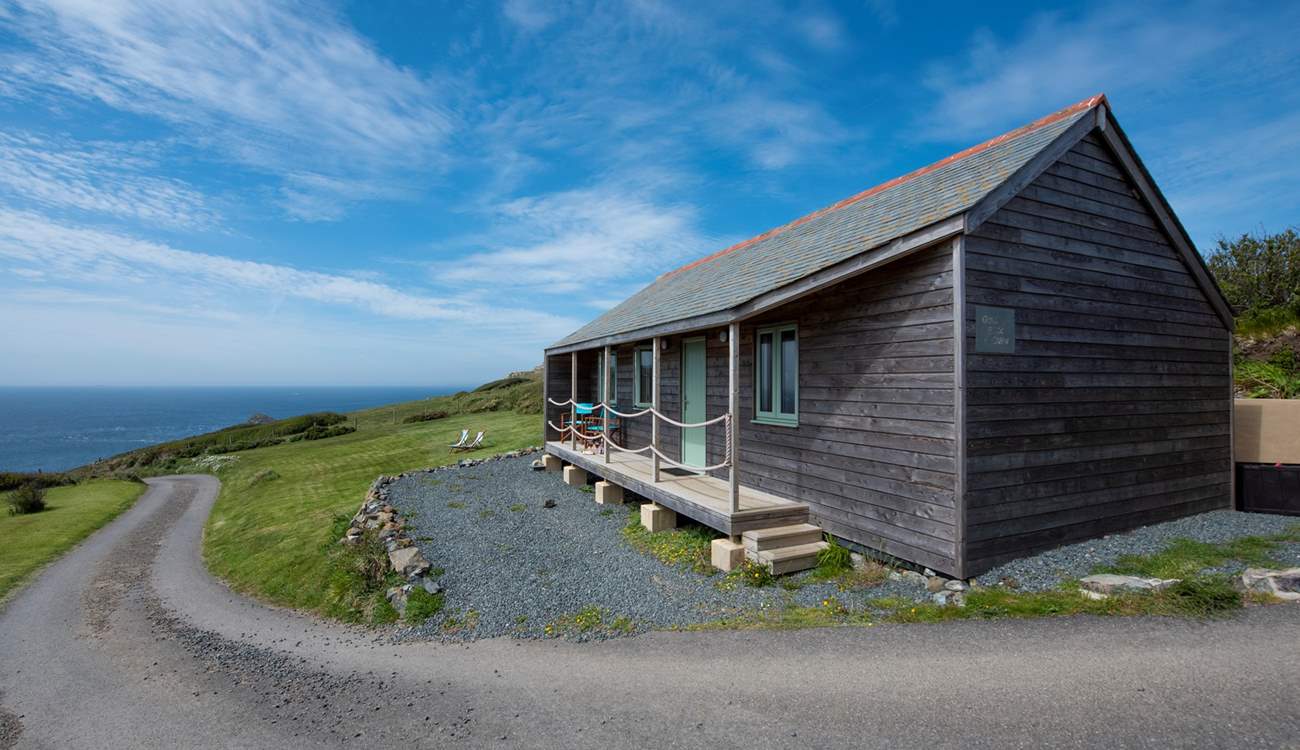 Gull Rock Cabin is perched on the clifftops.