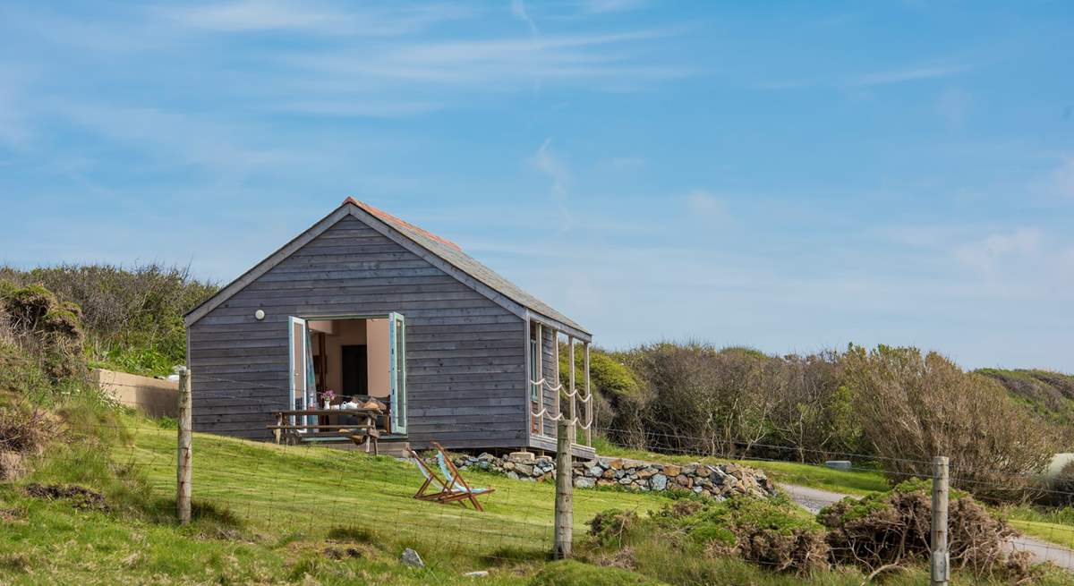 Gull Rock Cabin in all its glory.